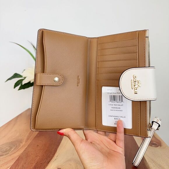 NWT Coach Tech Wallet In Signature Canvas With Floral Cluster Print - Picture 5 of 5